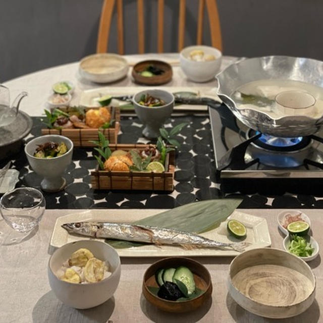 秋の気配〜栗ごはん、秋刀魚の塩焼き（細）、湯豆腐と彩前菜の夜ごはん