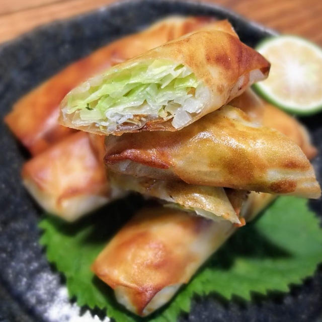 こめ油で軽くて止まらない！キャベツの春巻き