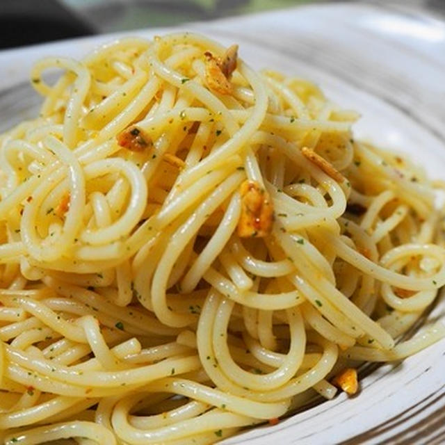 トップバリュの『ゆでたパスタにまぜるだけ』！コスパに納得＆助かります