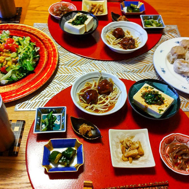 551vs冷凍シューマイ(笑)と野菜サラダと小鉢７品と志津屋のビフカツサンドで晩酌