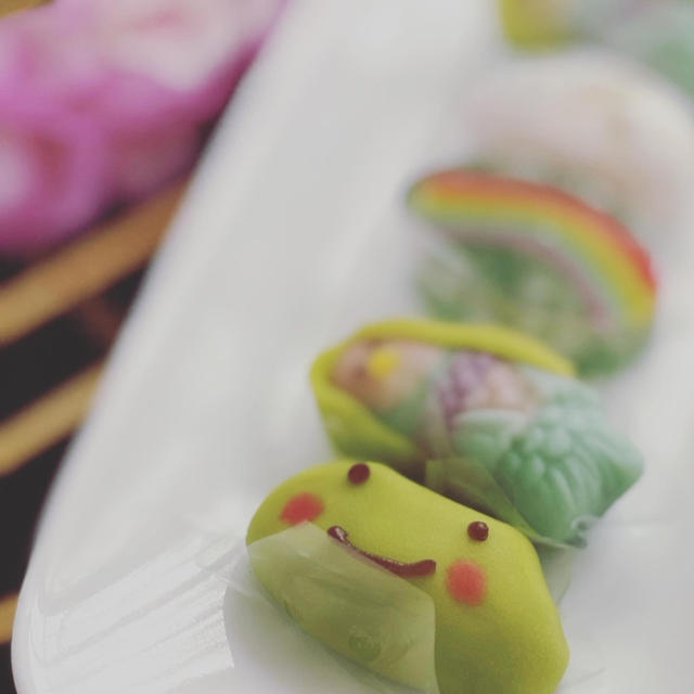 和菓子『結』の新作、カエルとアマビエなまささら