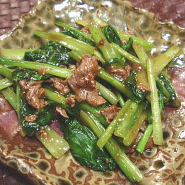 牛肉と小松菜のオイスターソース炒め（レシピ付）