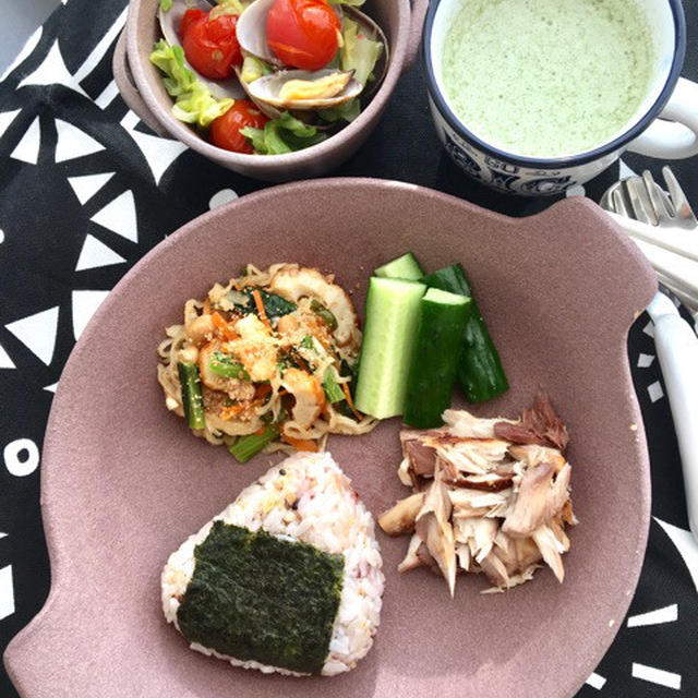 息子ごはん　寒さばの塩焼き　あさりと野菜の酒蒸し