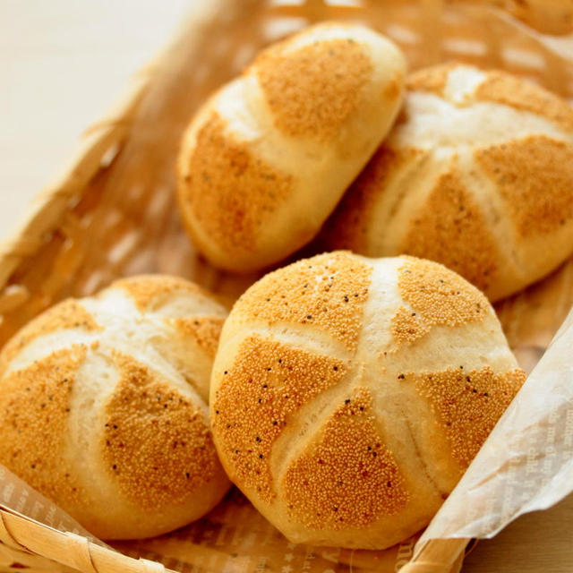 * オーストリアのパン♡カイザーゼンメル♪