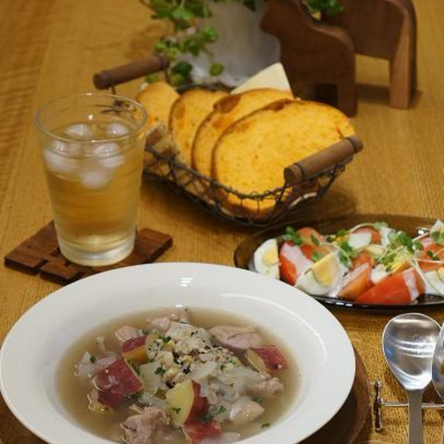 ひとりごはんはパンとスープ
