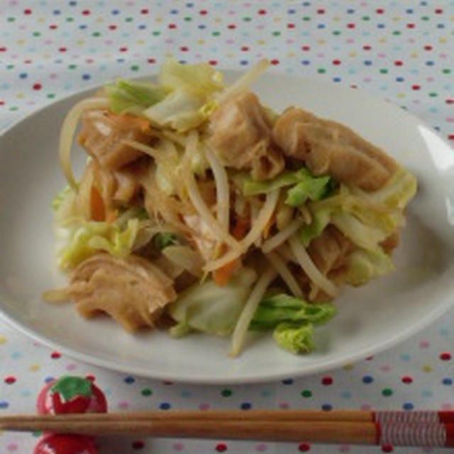 ヘルシー・お手軽!リンゴジュースで生姜焼き風お麩の野菜炒め