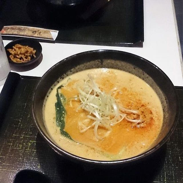 麺匠 竹虎にて裏竹虎ラーメン&胡麻味噌坦々ラーメンを食す【那覇市松山】