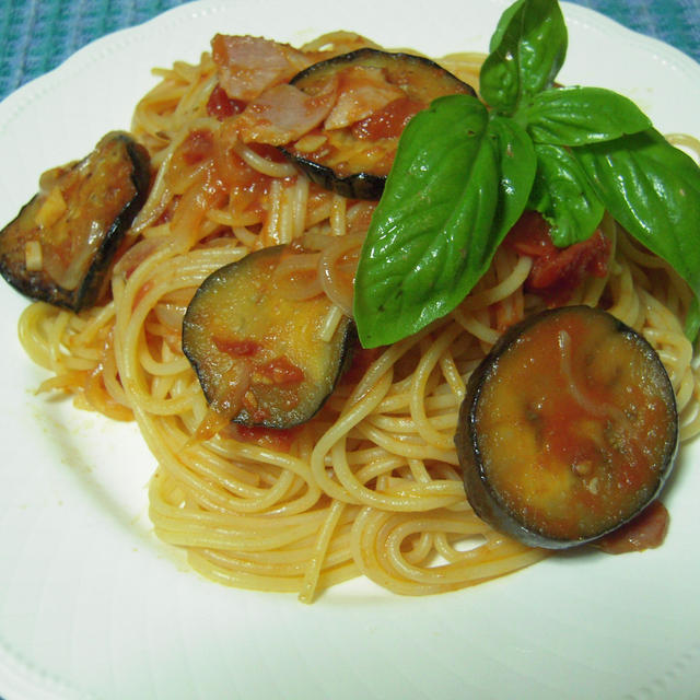 ナスとトマトのパスタ