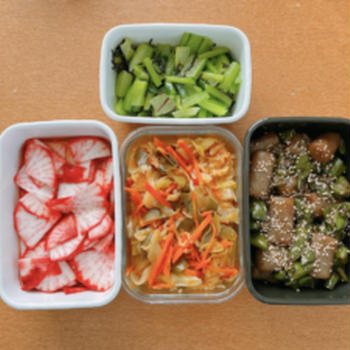 12/15に作った作り置きおかず（小松菜の塩昆布和え、赤かぶの甘酢漬け、切り干し大根の中華風煮、ピーマンとこんにゃくのめんつゆ炒め）
