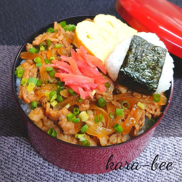 食いしん坊からちゃんの♪こにぎり付きモリモリ豚どーん弁当