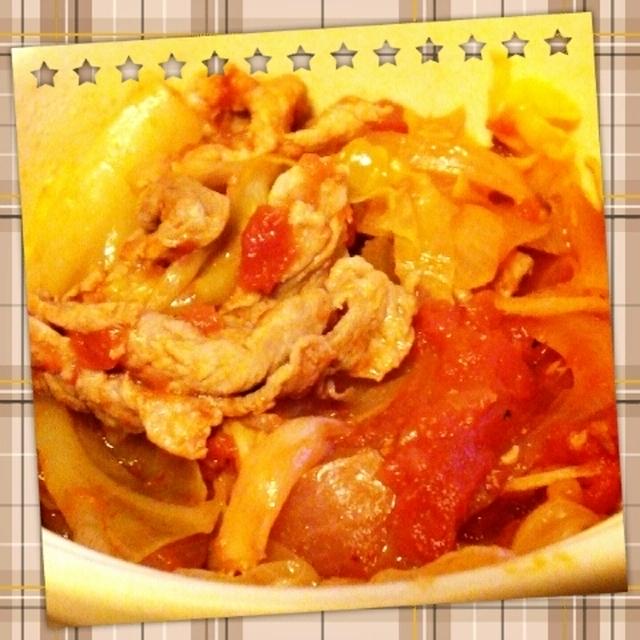 【レシピあり】簡単でも美味しい★豚こまとキャベツ、玉ねぎのホールトマト缶煮
