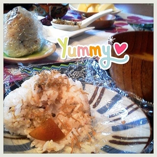 おにぎり朝ごはん