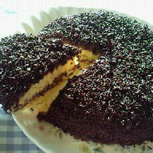 そろそろ家族があきてくるか、チョコレートケーキ？