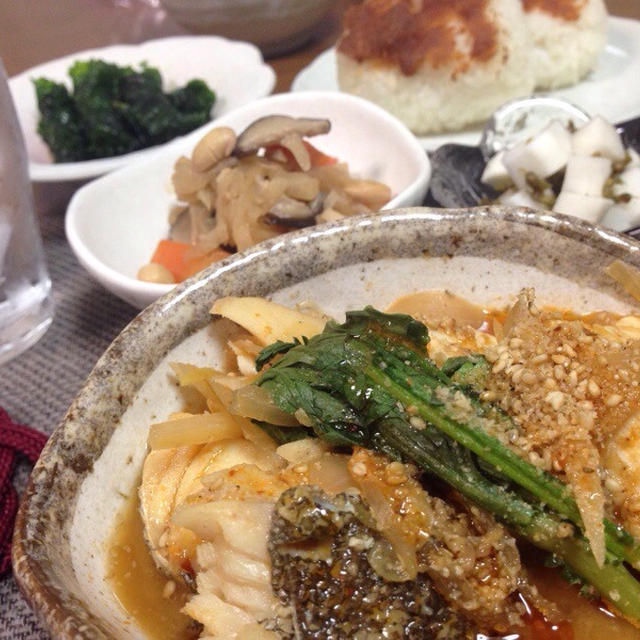 鱈のごまスープと飾り結び