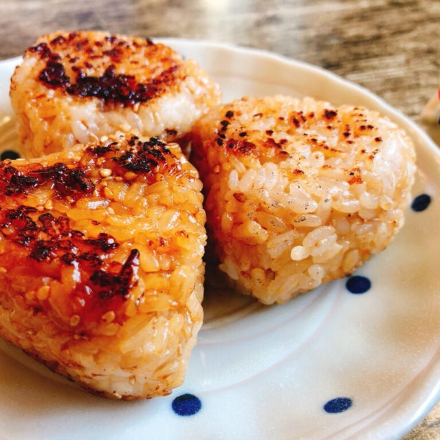 【絶品！焼きおにぎり】崩れにくい焼きおにぎりの作り方