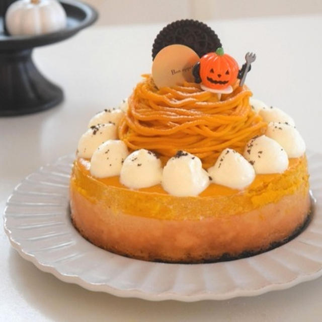 キャラメルかぼちゃのモンブランチーズケーキ。