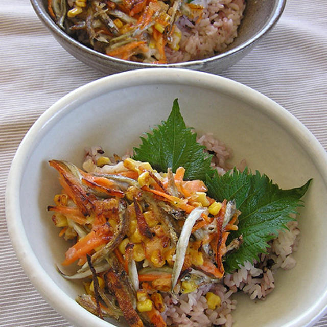 ランチ・米粉でワカナのかき揚げ丼風