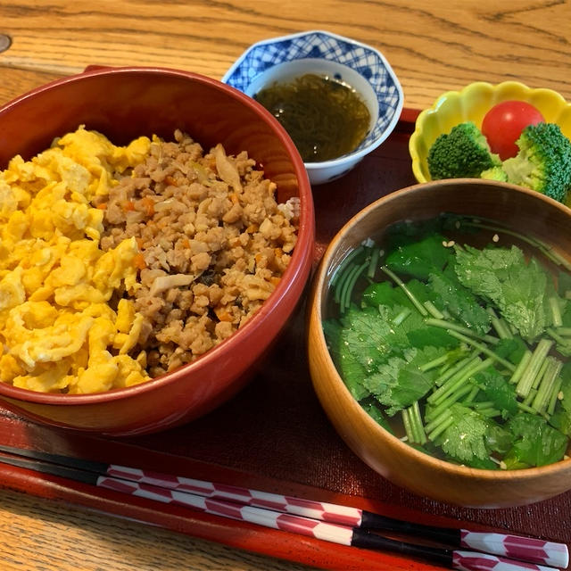 二色丼　【大豆ミートシリーズ第4弾】