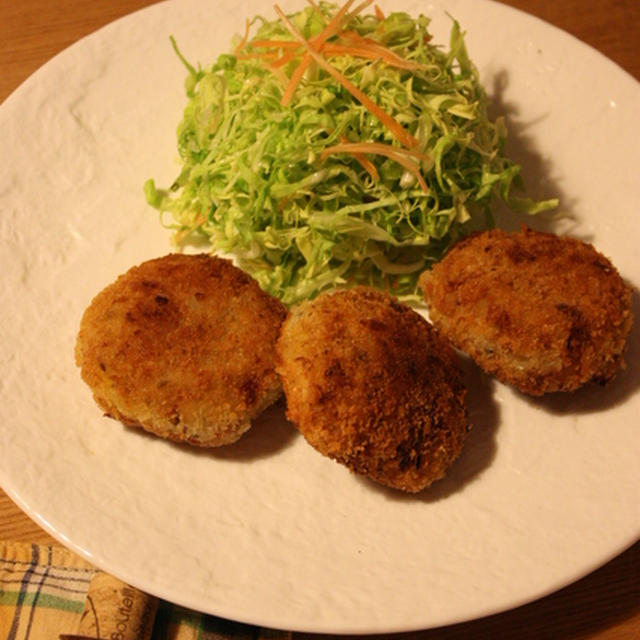 お塩で♪ベーコンのコロッケ