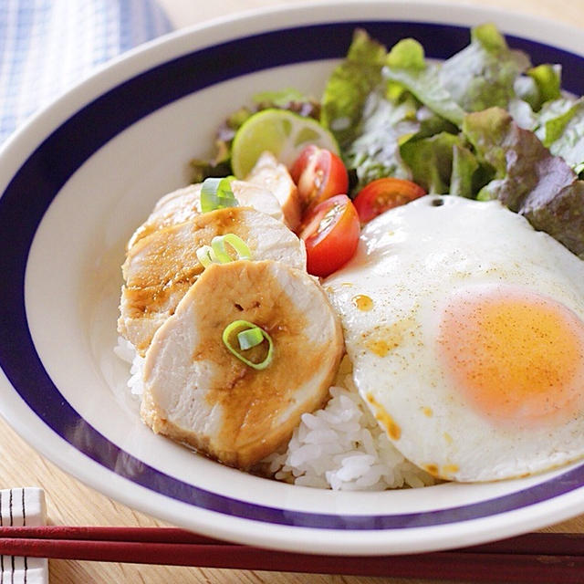 ミツカン味ぽんで作るさっぱりコク旨グレイビーソース♡鶏チャーシューのロコモコ丼