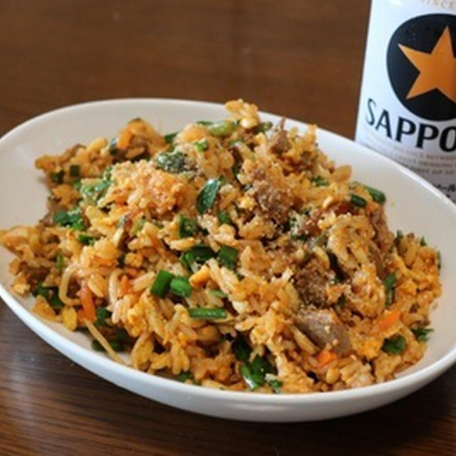 昼ごはんに「ビビンバチャーハン」