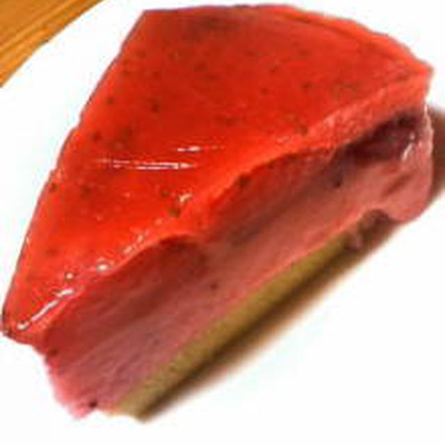 ひな祭りの日に・・苺のムースケーキ☆