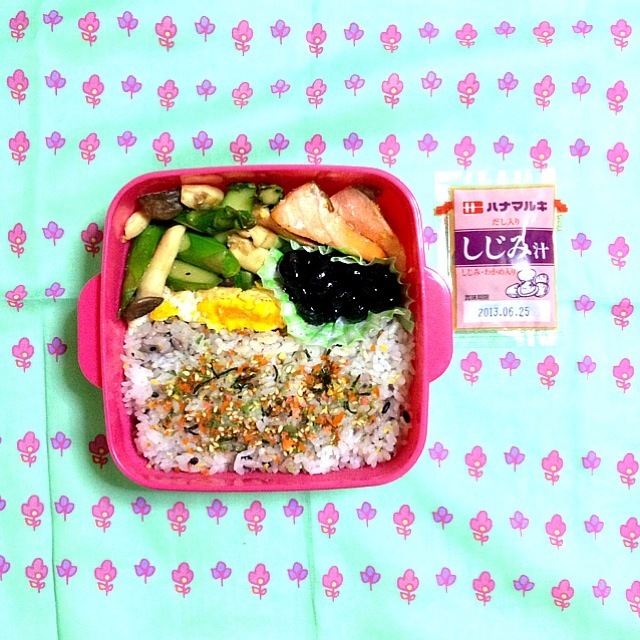 詰め替えてクズれた鮭入り弁当（39日目）