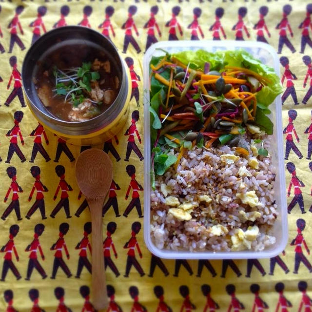 野菜の麻婆豆腐とパラパラ卵炒飯のベジタリアン弁当