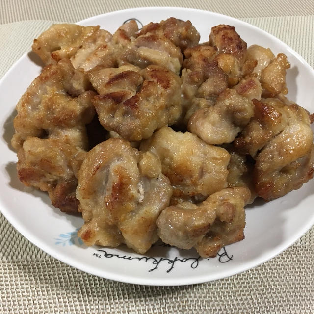 鶏もも肉の唐揚げ♪ じゃがいもとベーコンのバターソテー♪