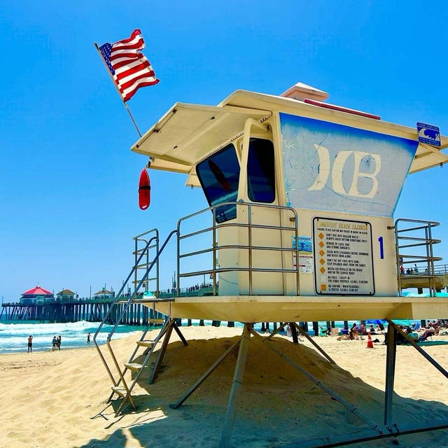 Huntington Beachハンティントンビーチのライフガードハウス