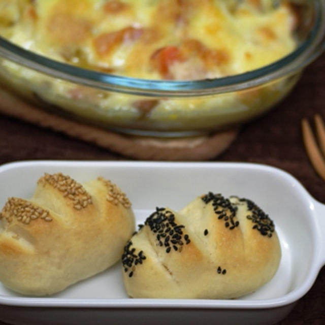 お食事に添える、ゴマのパン