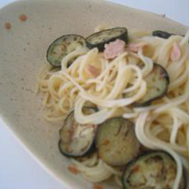 茄子のガーリックパスタ　