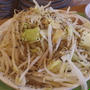 ジャンクガレッジのラーメン　野菜「増し」で(^_-)-☆