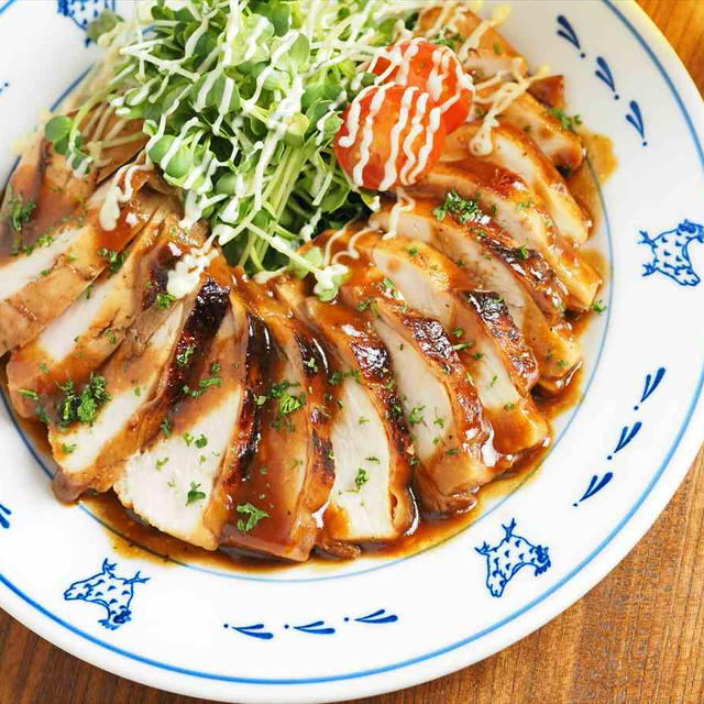 フーディストノート連載、鶏むね肉のウスターソース焼き