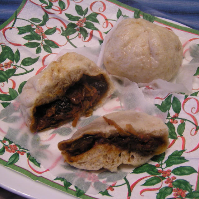 なすとかぼちゃの味噌サブジで・・・インド蒸しまん