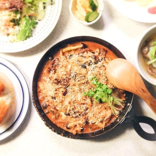【　しめじとビーフ ストロガノフなグラタン　】