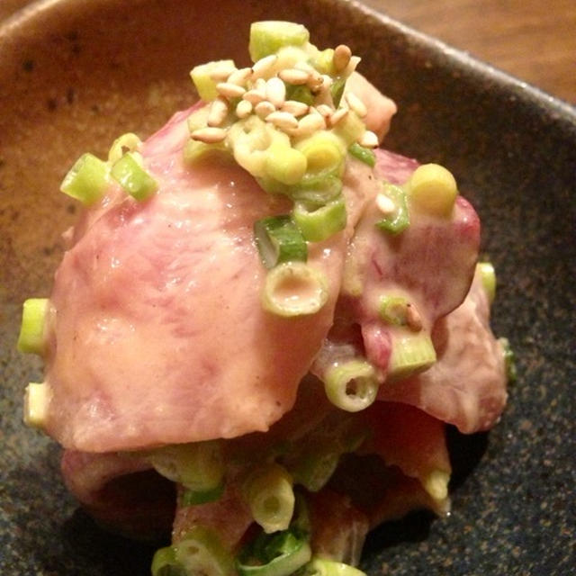 おもてなしにも！鰤の胡麻醤油和え。