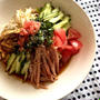 季節限定の551の冷麺、肉団子