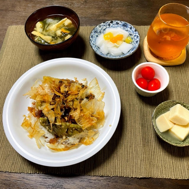 ステーキ超えの白茄子丼