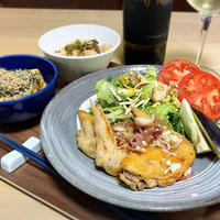 手羽　カンタン酢トマト煮込　厚揚げ煮浸し　の献立。