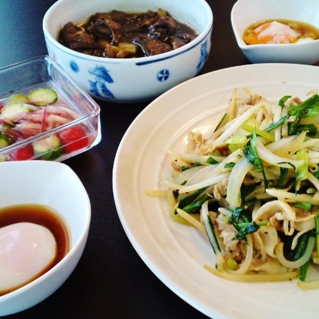 もやし韮炒めと鶏レバーの時雨煮など