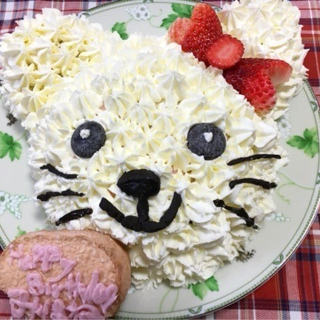 苺チョコムース の ねこちゃんケーキ