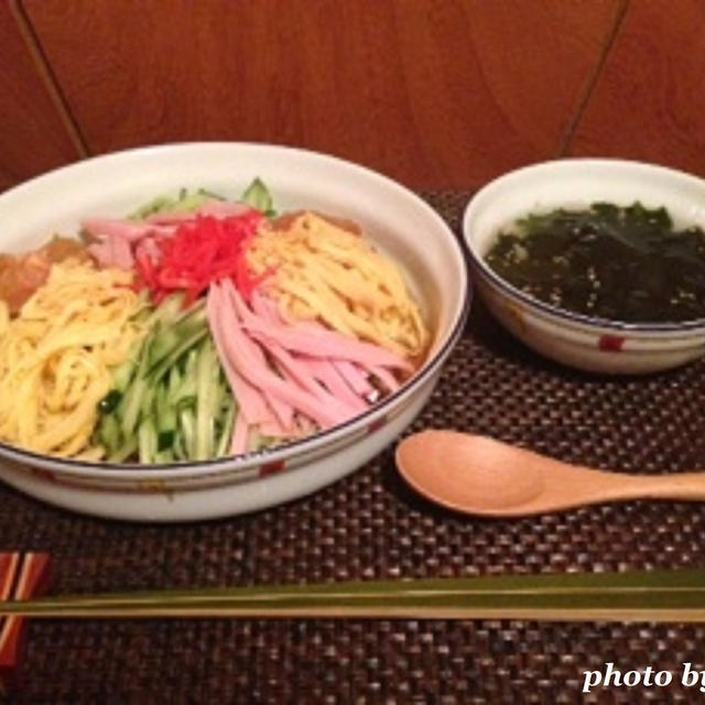 冷やし中華とわかめスープのジュレ仕立て