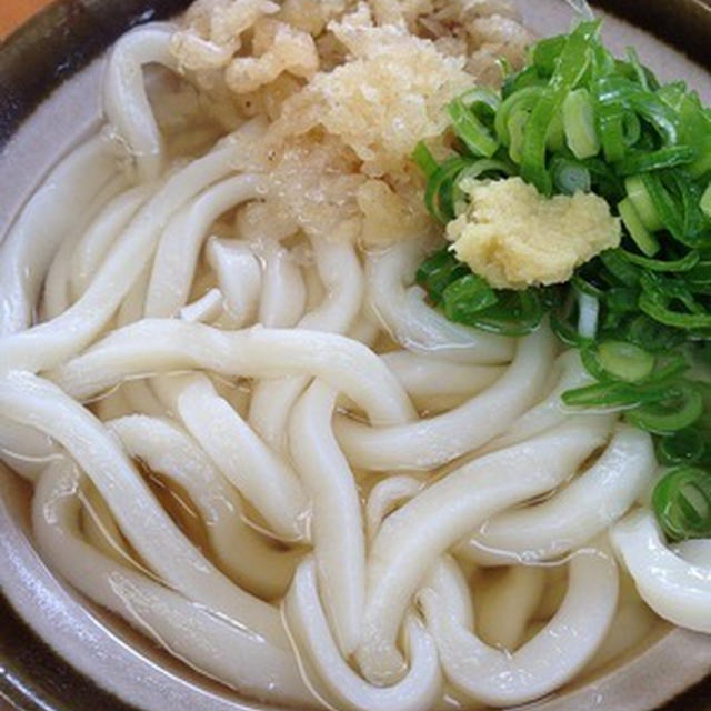 一杯目は「よしや」のあつあつ