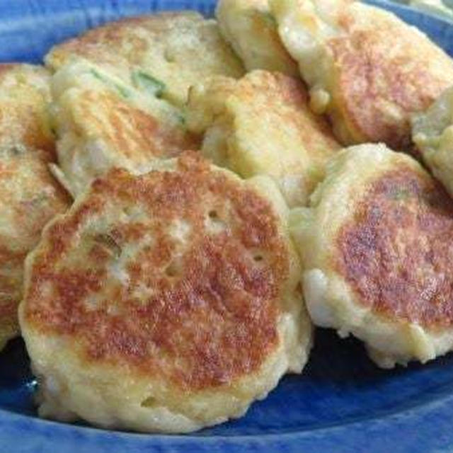 ふんわりもちもちがうれしい♪　はんぺんと豆腐のおやき