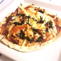 時短簡単レシピ☆長ネギと海苔のごまマヨ味噌ソースピザ