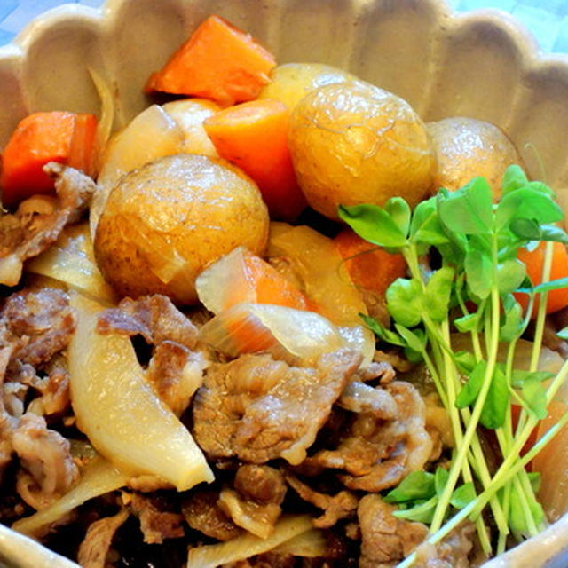 肉じゃがは豚それとも牛？「二の(牛)」は牛肉じゃがでスタミナアップ～♡