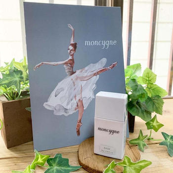 極度の敏感肌やアトピー肌の方でもナチュラルなツヤ肌に♡モンシーニュ(moncygne)/化粧下地