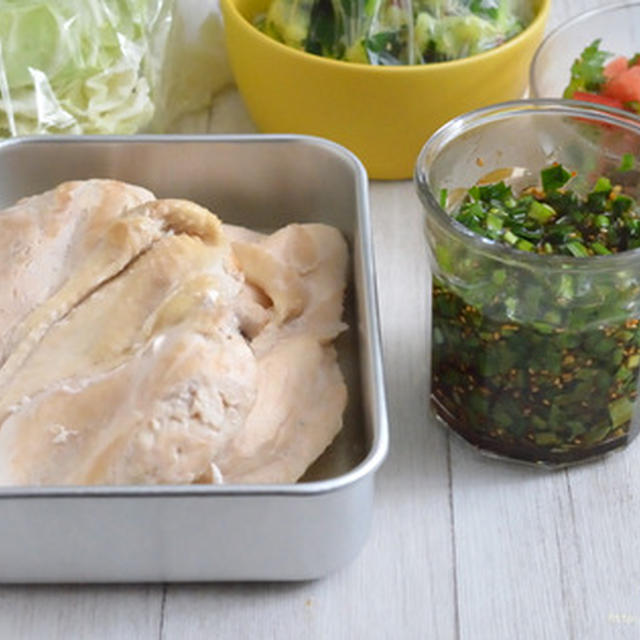 晩ごはん用作り置き。（献立：塩鶏・旨辛ニラだれ・夏野菜2品）
