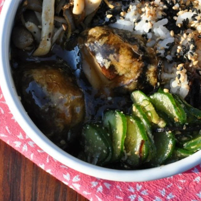 椎茸の肉詰め弁当。